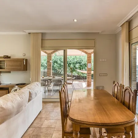 Olive Holiday home *